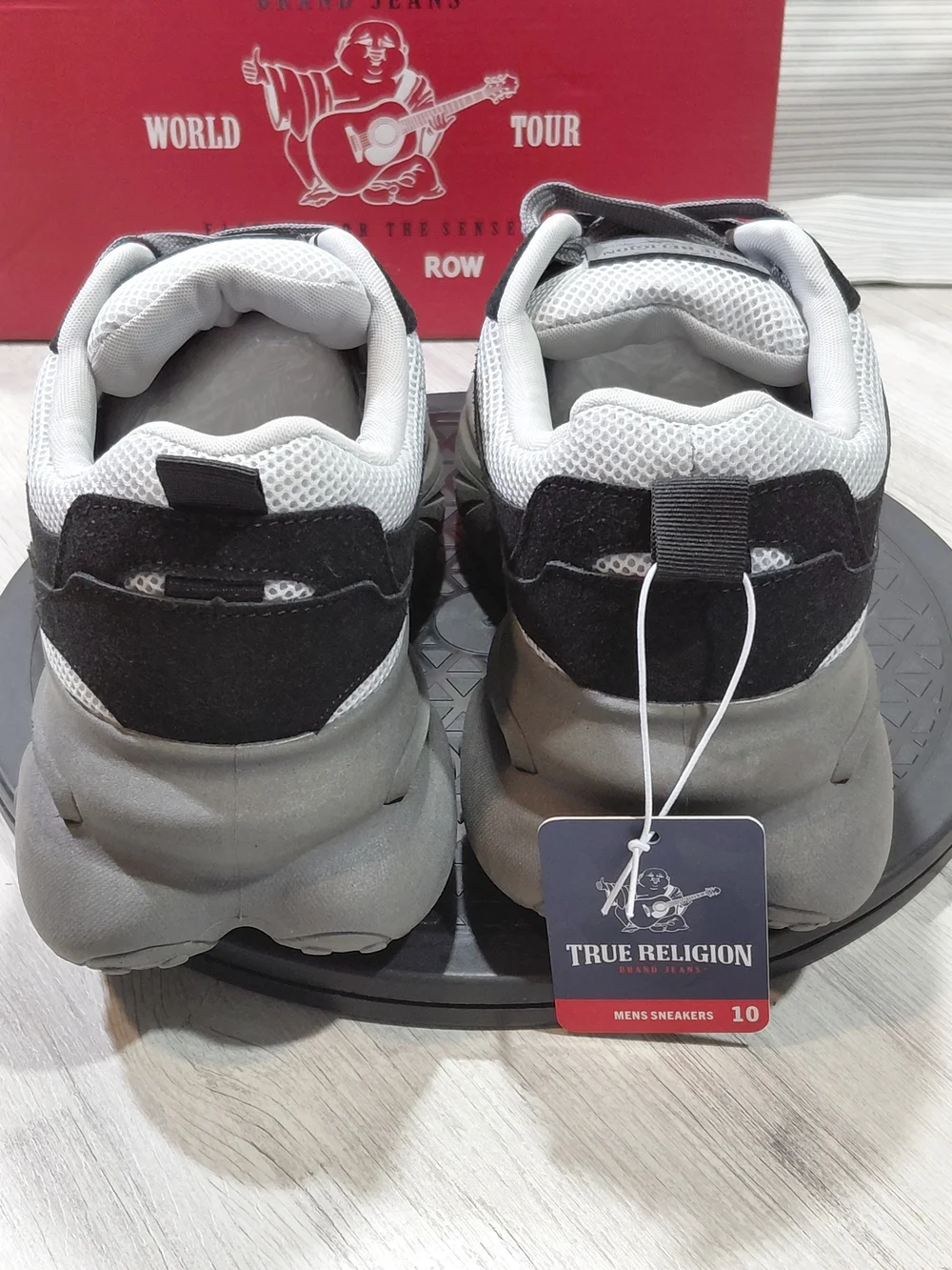 NWT True Religion Men's Cole Jogger Black & Grey Chunky Runner Sneakers Size M10